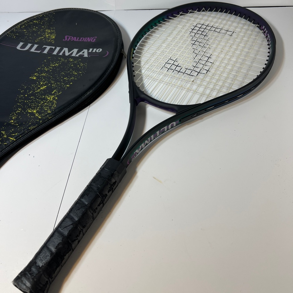Spalding Ultima 110 Tennis Racket with Soft Case Size 4 5/8”